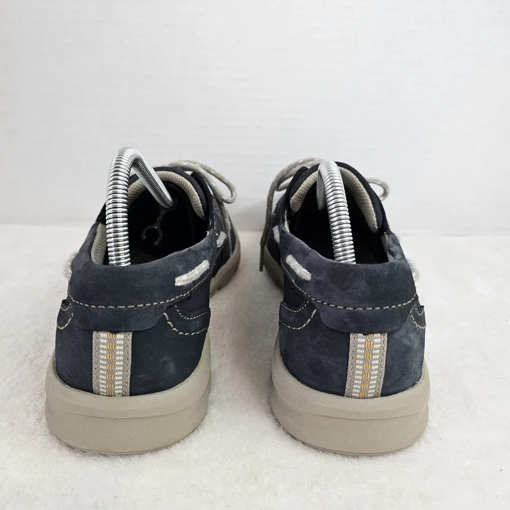 Clarks fashionable design